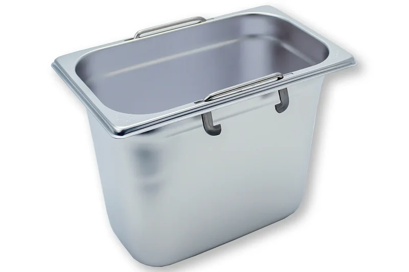 Bac GN Rieber en acier inoxydable GN 1/4 avec poignées encastrables - 200 mm, capacité : 5 litres, Mod. 14 200 F