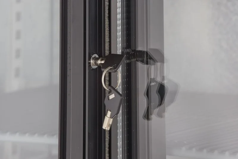 Armoire à boissons ECO 230 noire avec portes coulissantes, éclairage LED, encastrable sous plan de travail