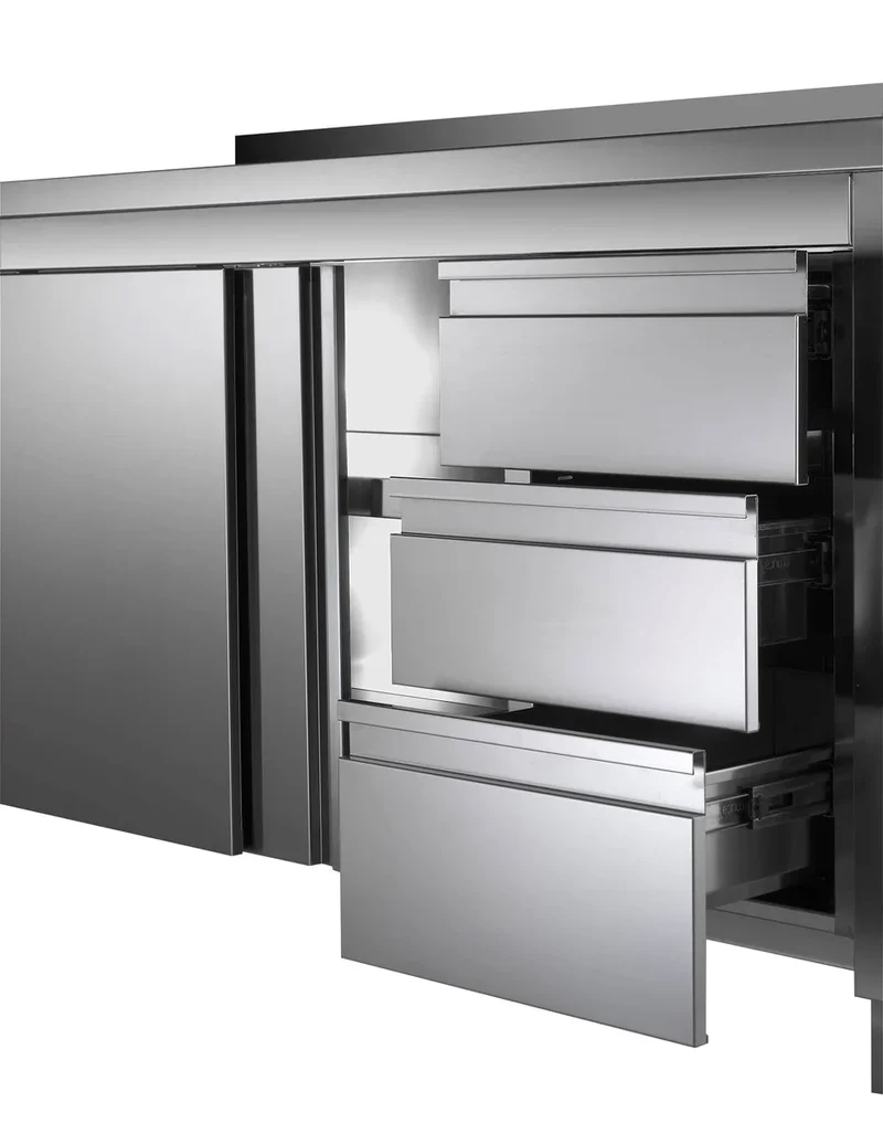 Armoire de travail en acier inoxydable ECO avec portes battantes et 3 tiroirs 14x6 avec dosseret