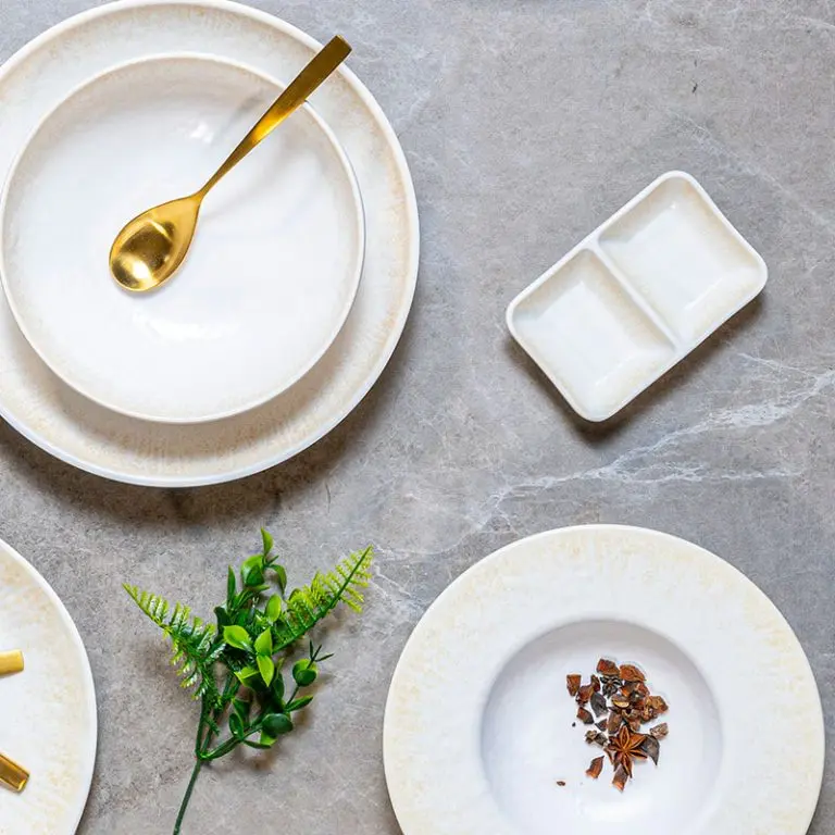 Assiettes plates et creuses en mélamine raffinée