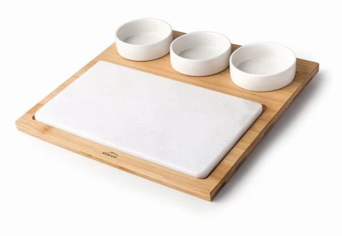 Planche apéritive festive en marbre et bambou avec 3 bols en porcelaine