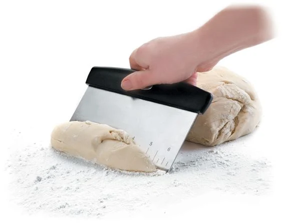 Coupe pâte inox gradué