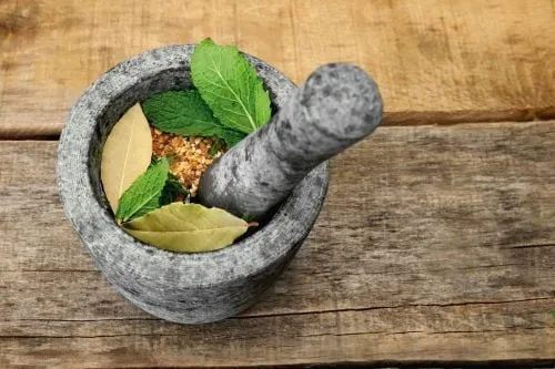 Mortier et pilon en granit