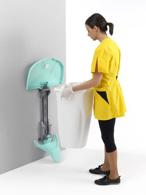 Poubelle murale design avec pédale