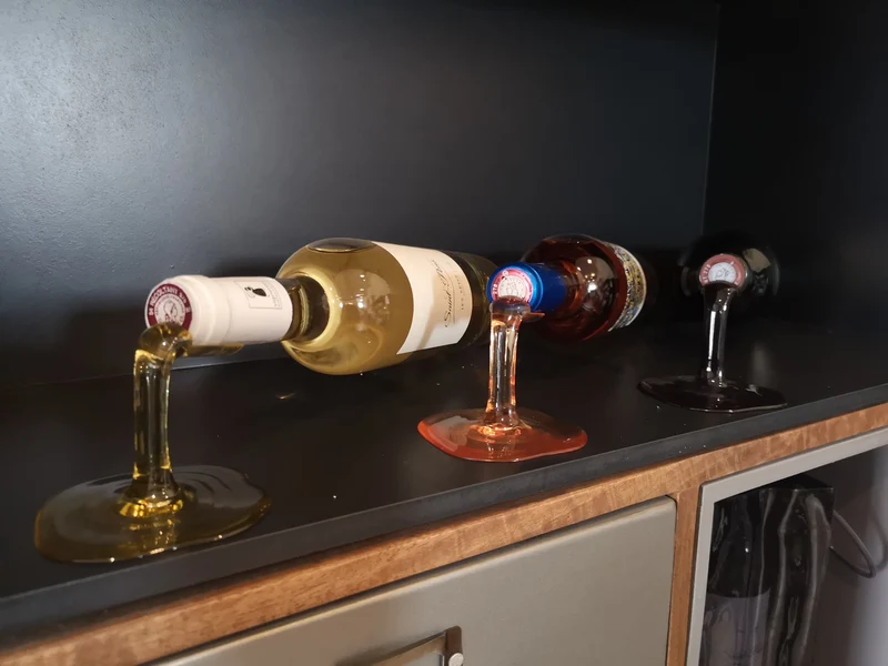 Porte Bouteille décoratif (Copie)