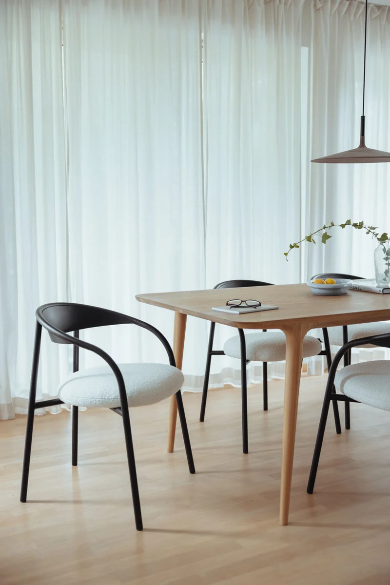 STUHL LINELLE