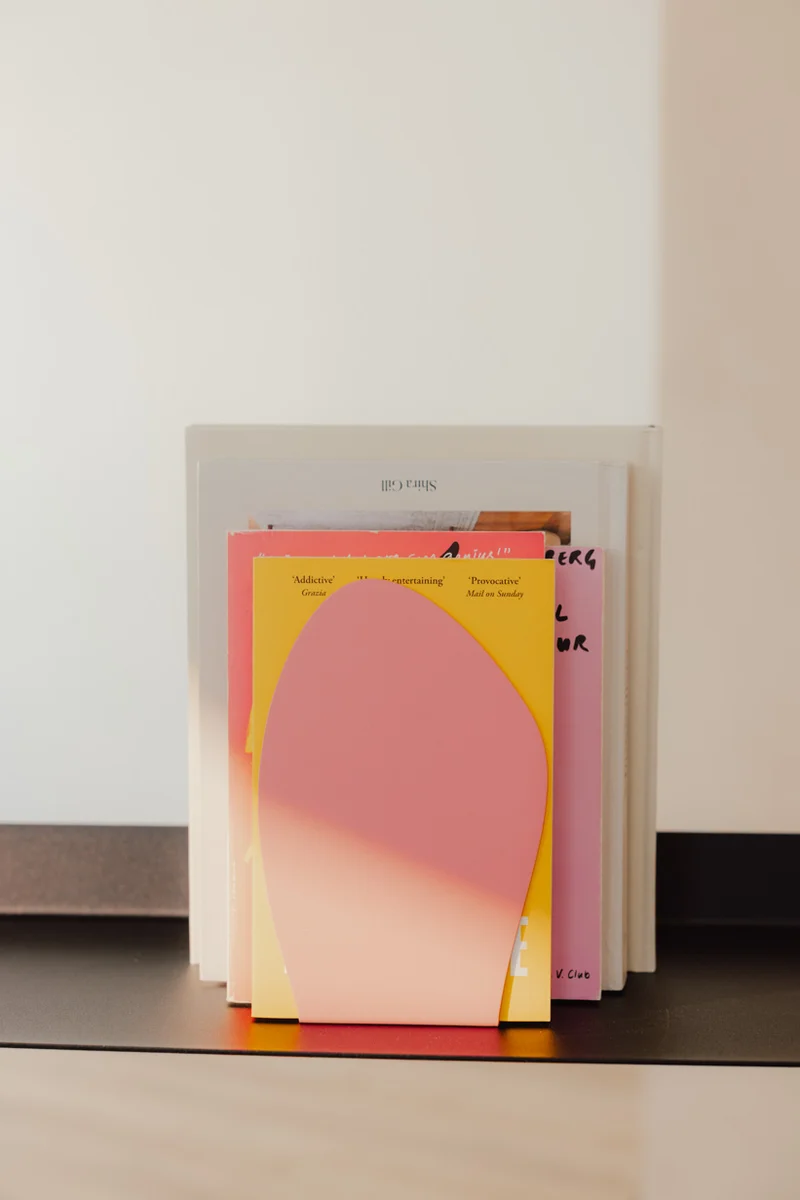 BUCHSTÜTZE DARCY