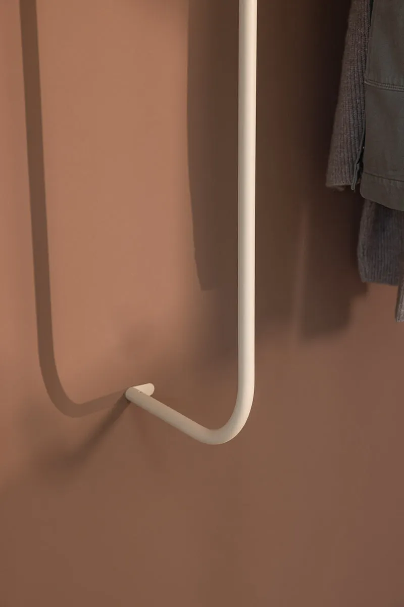 GARDEROBE TAMINA