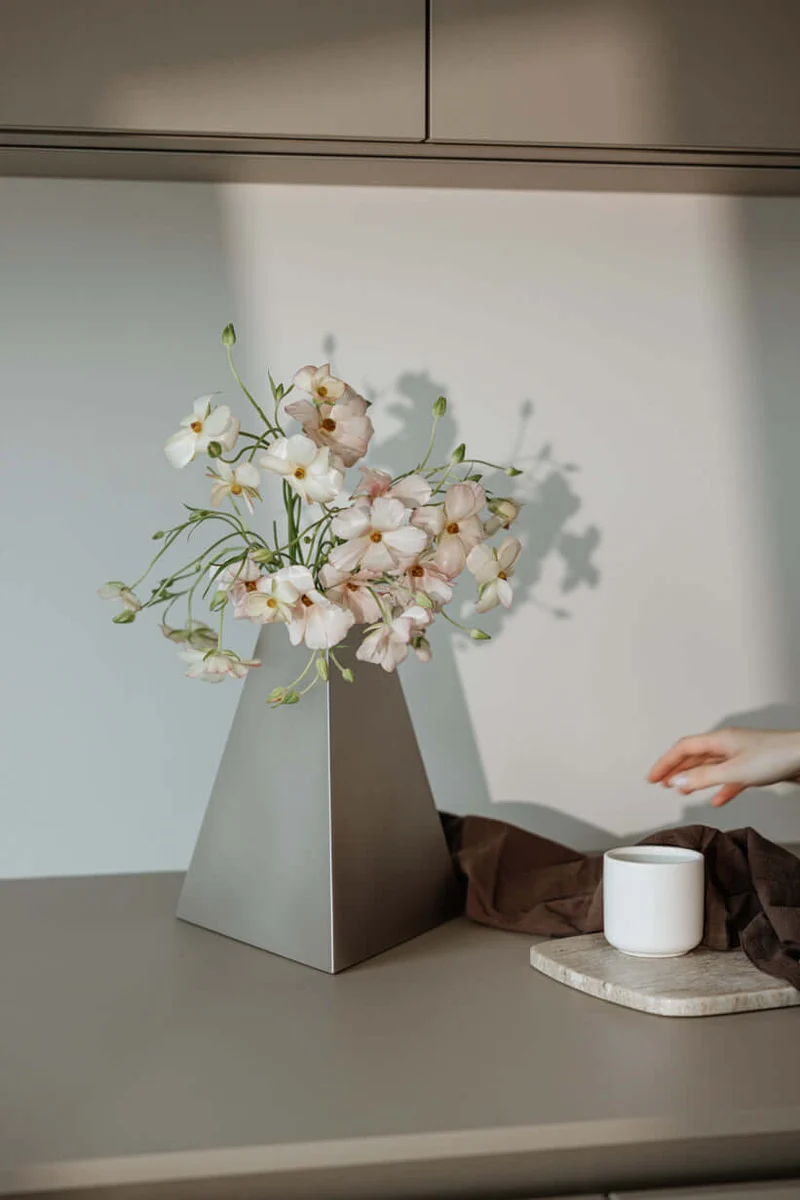 VASE RAW V