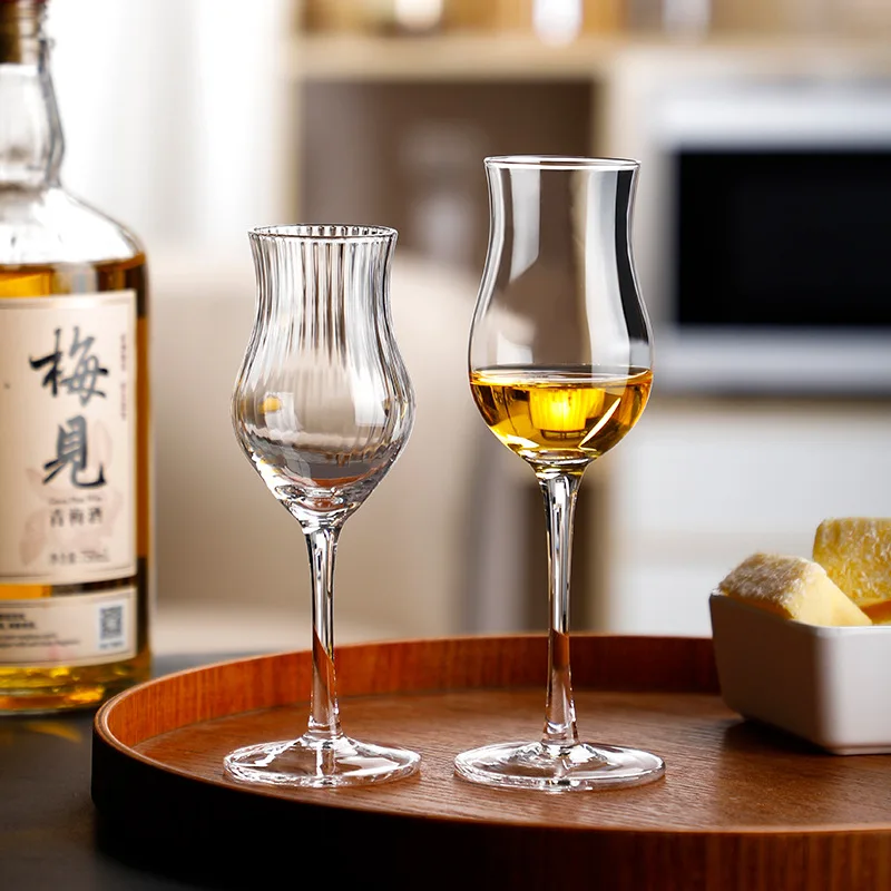 Verre tulipe haut pied 106ml