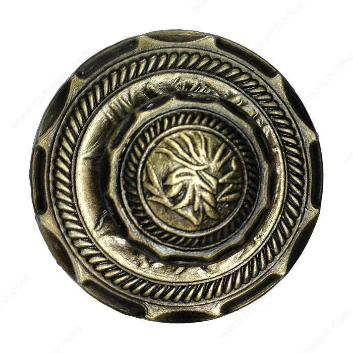 Bouton traditionnel en laiton - 663