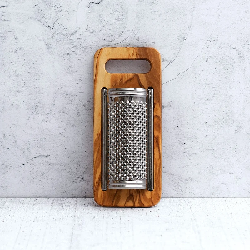 Woodly Grater & Cutting Board – Multi-Purpose Kitchen Tool
