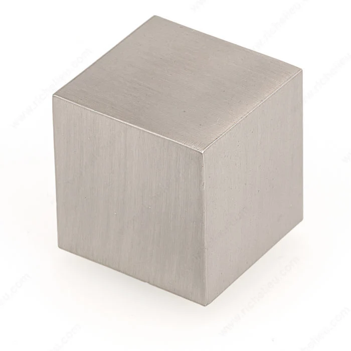 Bouton contemporain en métal - 7981