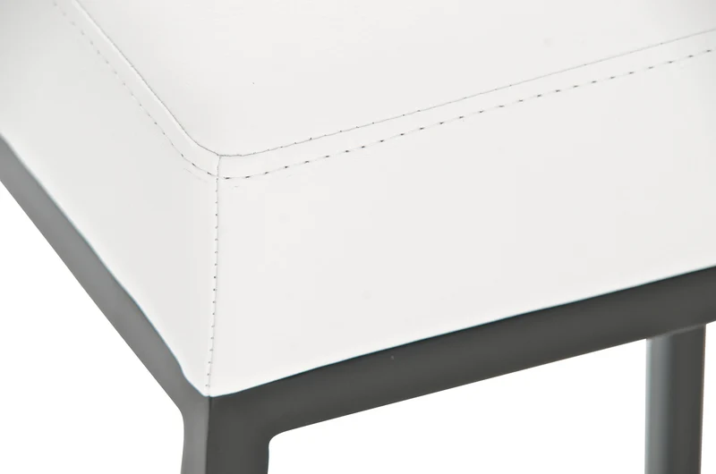 Lot de 2 tabourets de bar avec repose-pieds design simple hauteur 80 cm assise en PVC blanc support en métal noir 10_0004366