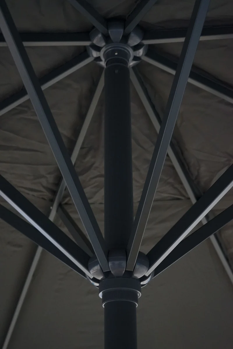 Parasol de marché Ø 5 m aluminium et polyester anthracite sans pied 04_0008019