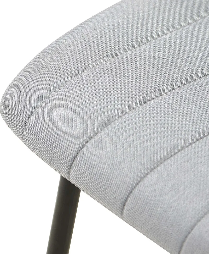 Chaise de salle à manger x1 coutures décoratives verticales assise en tissu gris pieds en métal noir 10_0002208